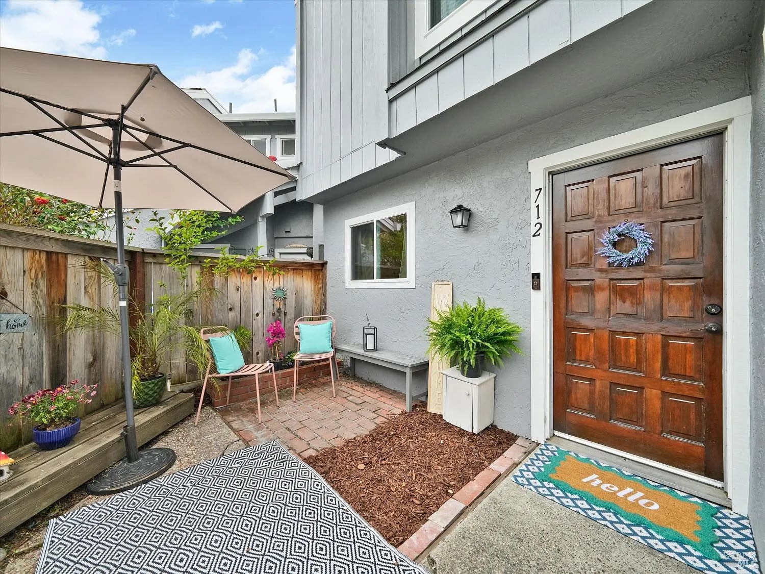 712 Racquet Club Circle - Photo 1