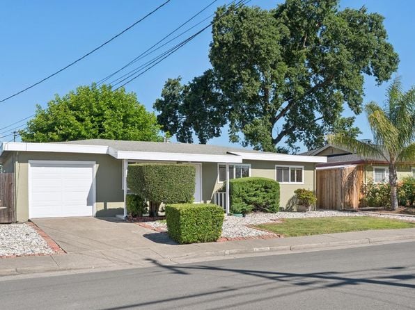149 Jeffrey Drive - Photo 1