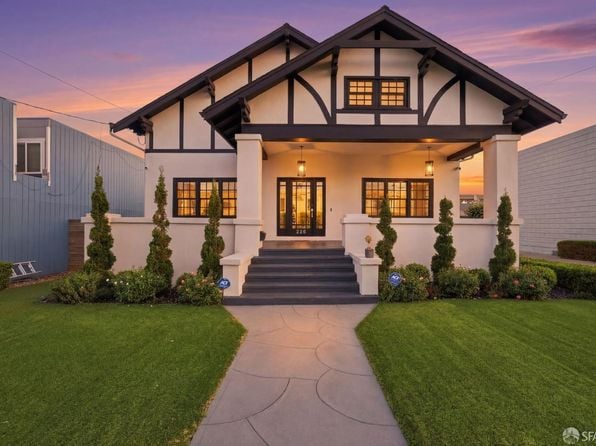 256 Waterville St - Photo 1