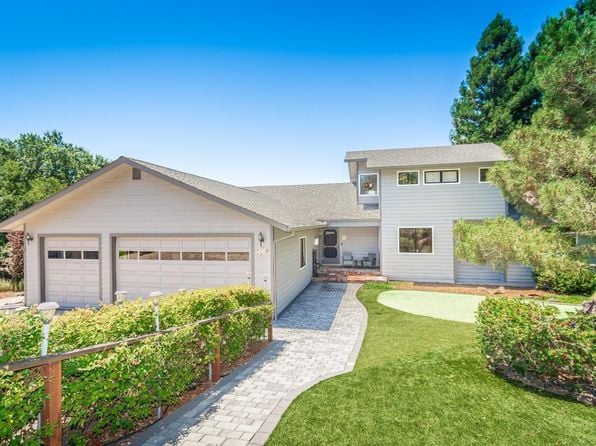 1133 Stanford Court - Photo 1