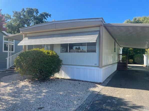 94 Buckwood Place - Photo 1