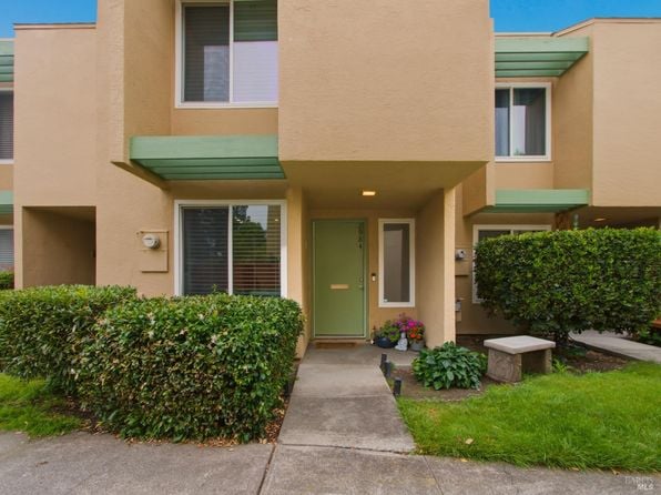 2984 Yulupa Avenue - Photo 1