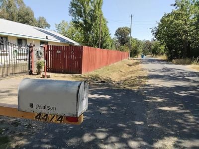 4474 Sunland Ave - Photo 1