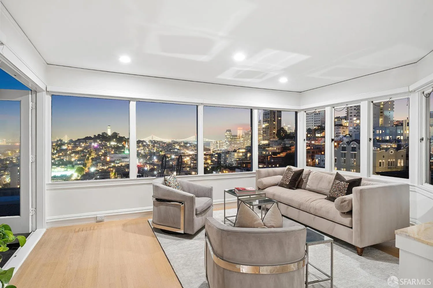 1127 Greenwich St - Photo 1