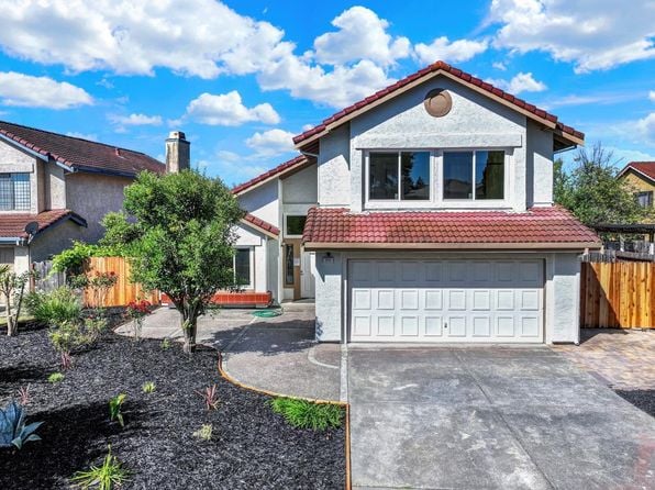 315 Brookshire Court - Photo 1