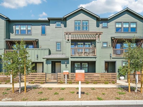 207 Pippen Court - Photo 1