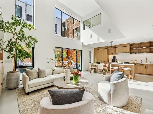 242 Alma St - Photo 1