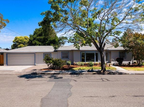 1504 Jewell Drive - Photo 1