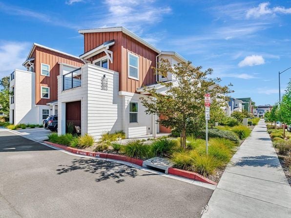 2662 Franz Kafka Avenue - Photo 1