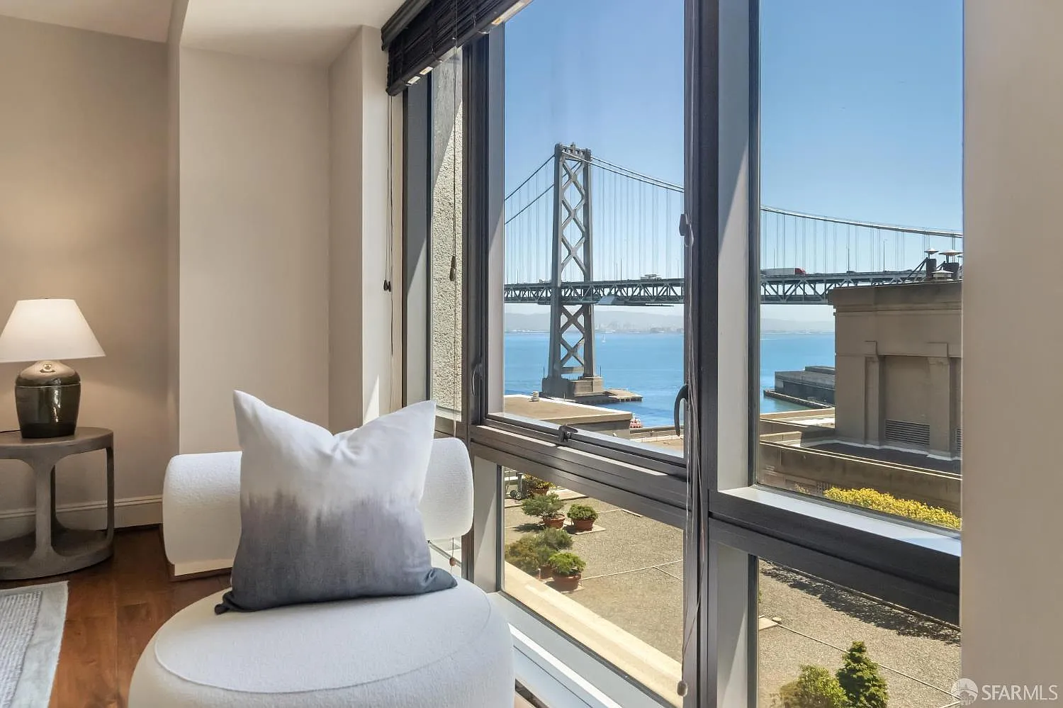 75 Folsom St APT 1001 - Photo 1