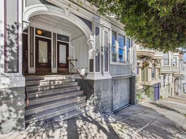 776 Green St - Photo 1