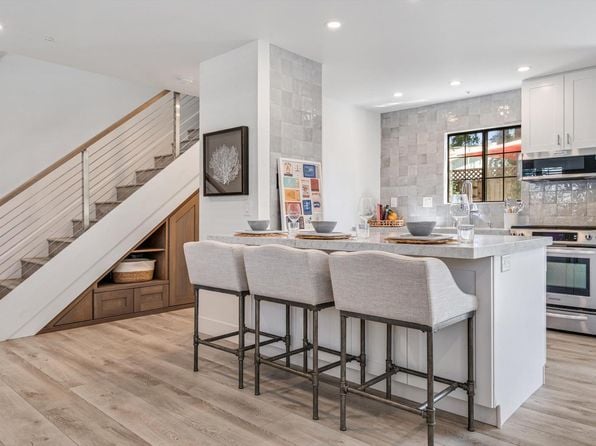 362 Piper Street - Photo 1