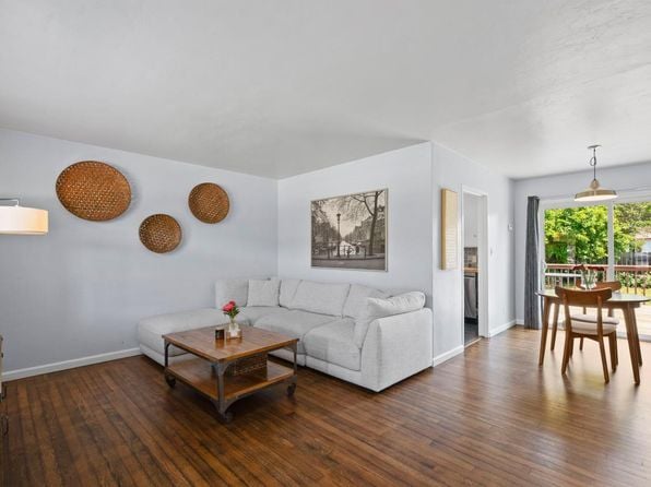 20 Bellevue Avenue - Photo 1