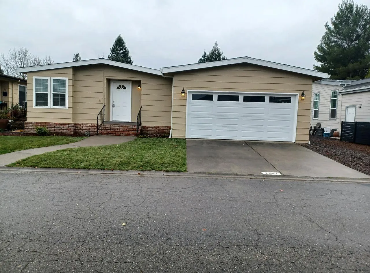 1945 Piner Rd Space 190 - Photo 1