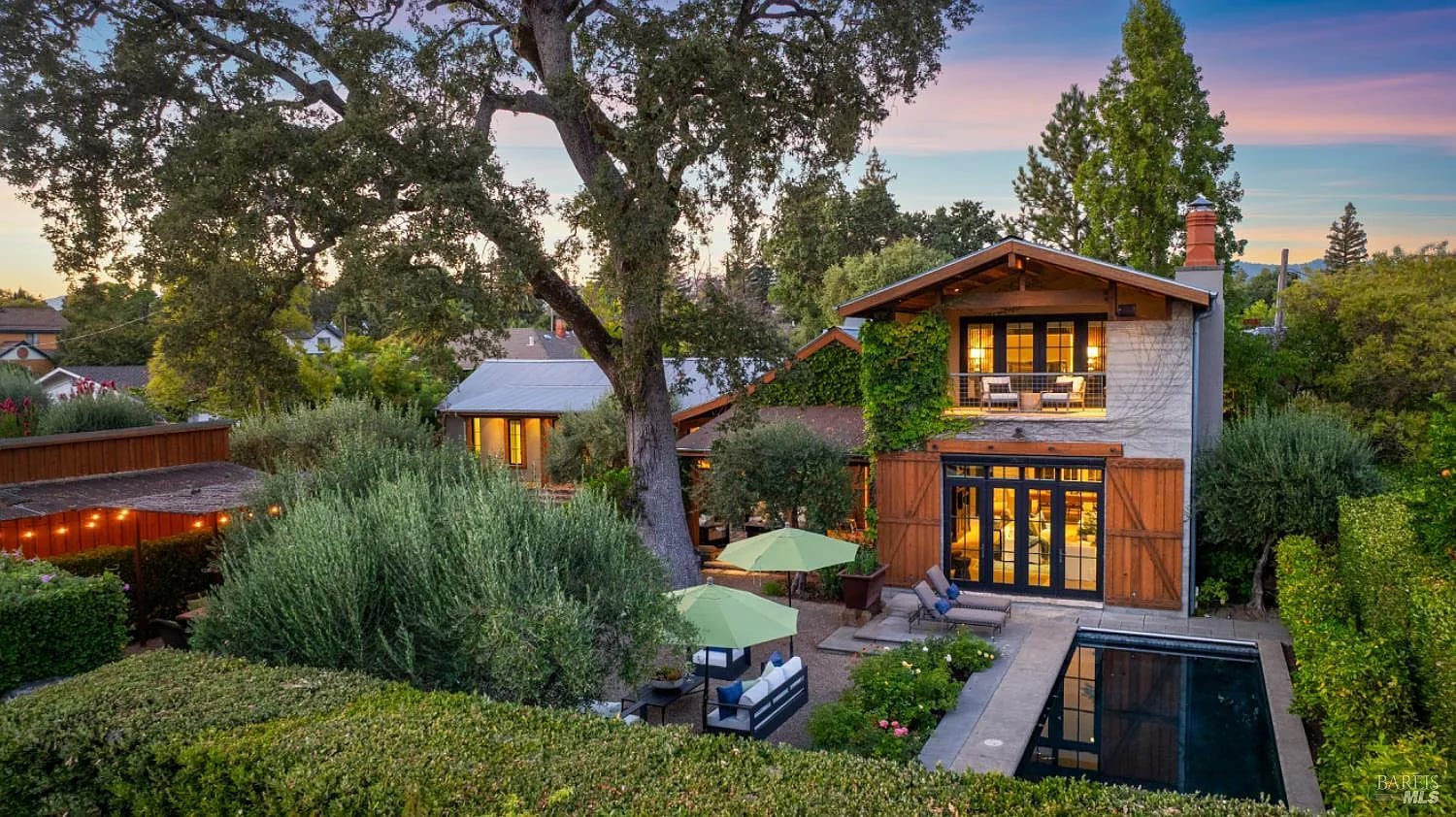 1711 Tainter Street - Photo 1