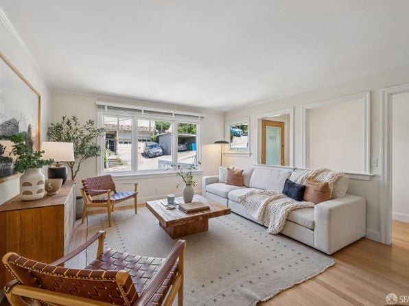 1840 Castro St - Photo 1