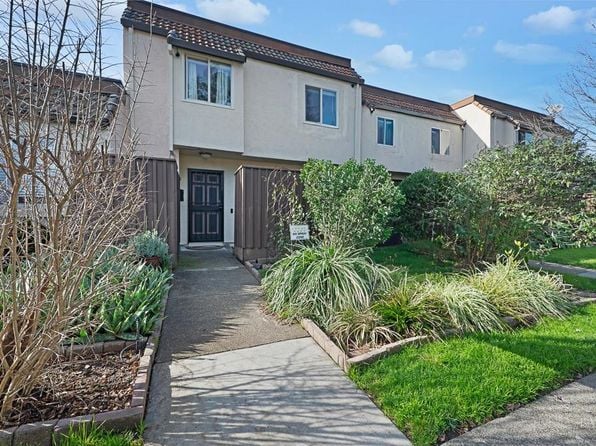 1749 Las Raposas Court - Photo 1