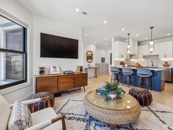 566 6th Ave - Photo 1