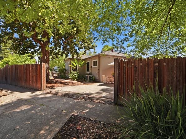 231 Talbot Avenue - Photo 1