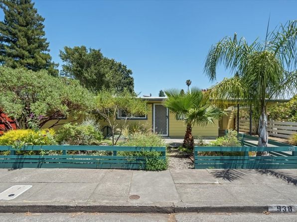 938 Boyd Street - Photo 1