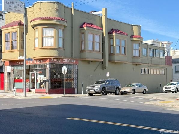 4440 Mission St - Photo 1