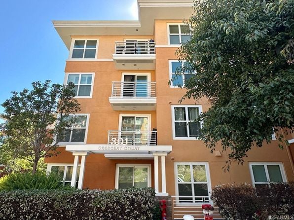 301 Crescent Ct APT 3101 - Photo 1