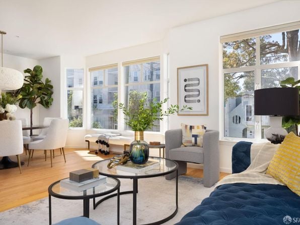 772 8th Ave #1 - Photo 1