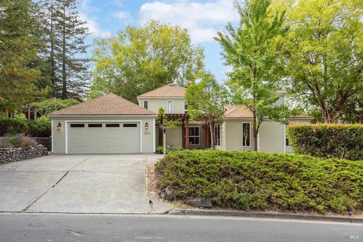 500 Los Arboles Way - Photo 1