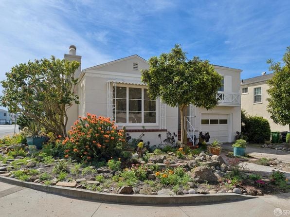 301 Crestlake Dr - Photo 1