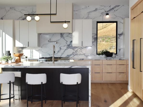 3921 Flintridge Drive - Photo 1