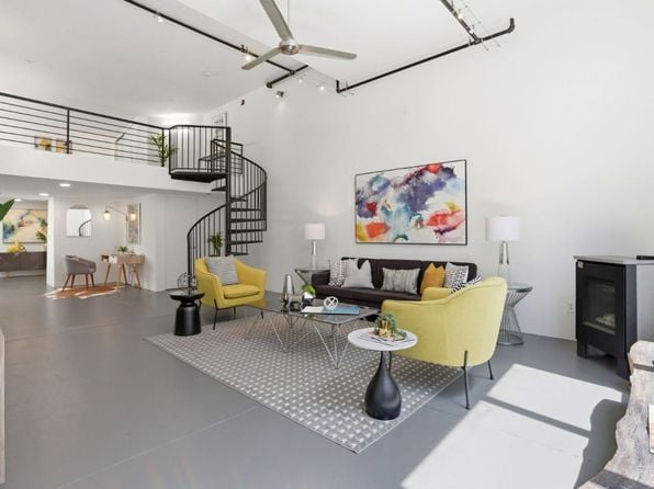 55 Norfolk St APT 202 - Photo 1