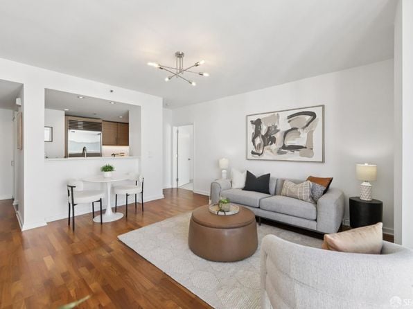 555 4th St Unit 902 - Photo 1