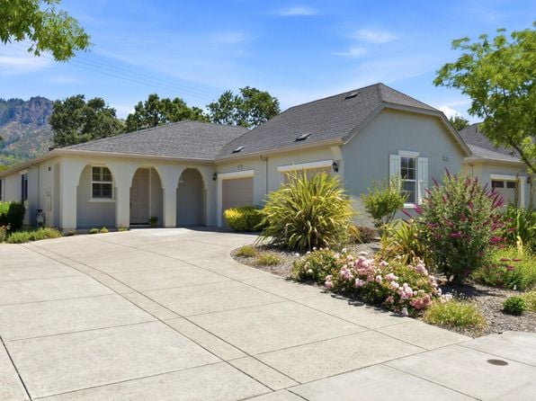 9353 Oak Trail Circle - Photo 1
