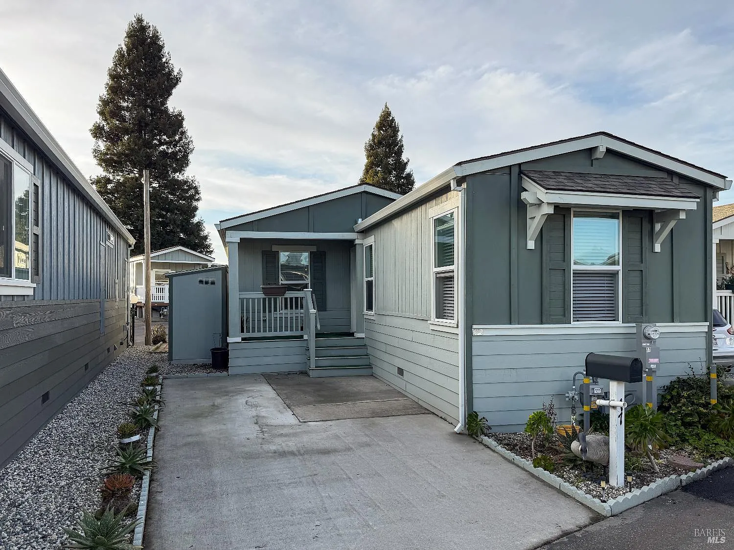 77 Romani Court - Photo 1