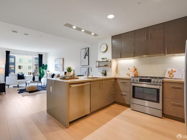 52 Innes Ct APT 305 - Photo 1