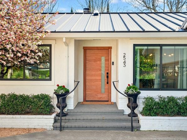 2543 Pinot Way - Photo 1