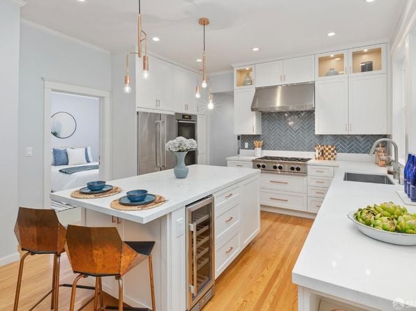 267 Anderson St - Photo 1