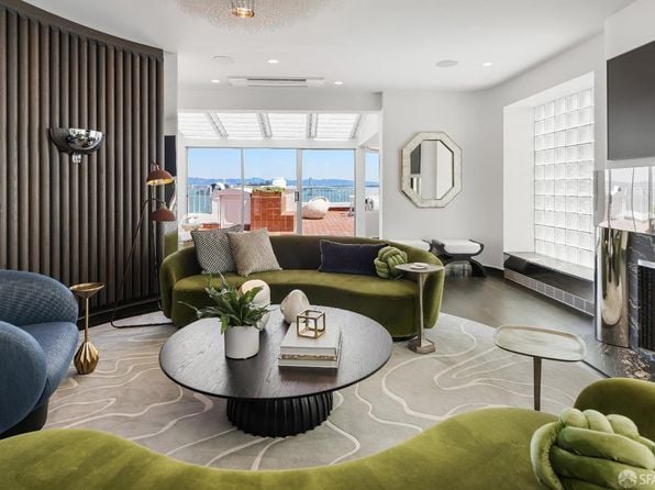 1360 Montgomery St APT 11 - Photo 1