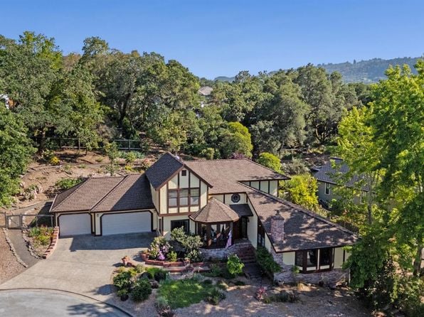 3541 Foxwood Place - Photo 1