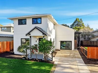 1120 Evans Ave - Photo 1