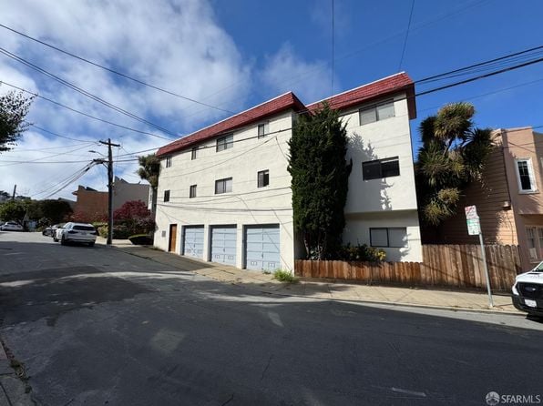 44-46 Seward St - Photo 1
