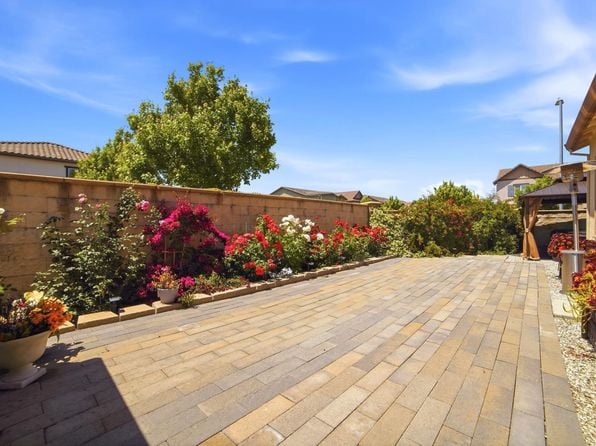 5305 Kirby Place - Photo 1