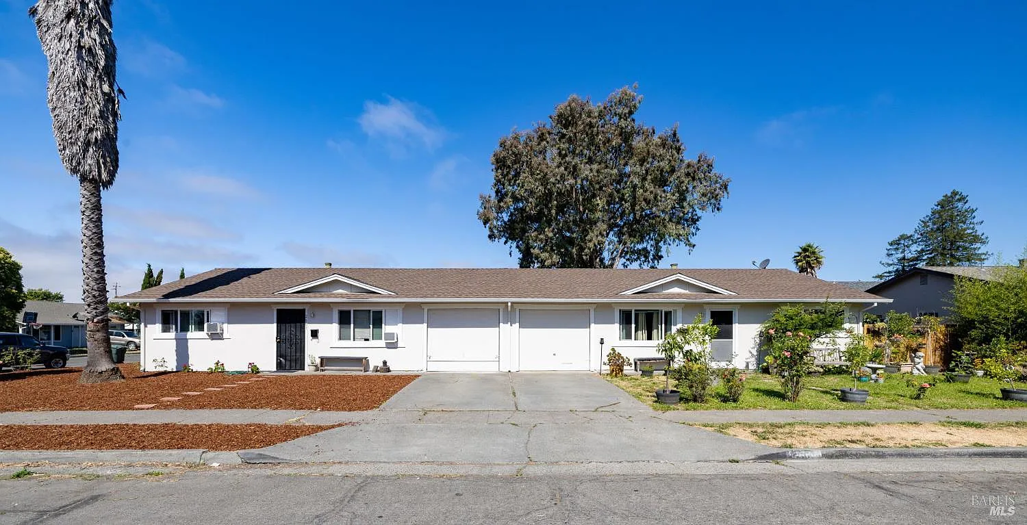 2601 Northcoast Street - Photo 1