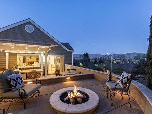 42 Clement Court - Photo 1