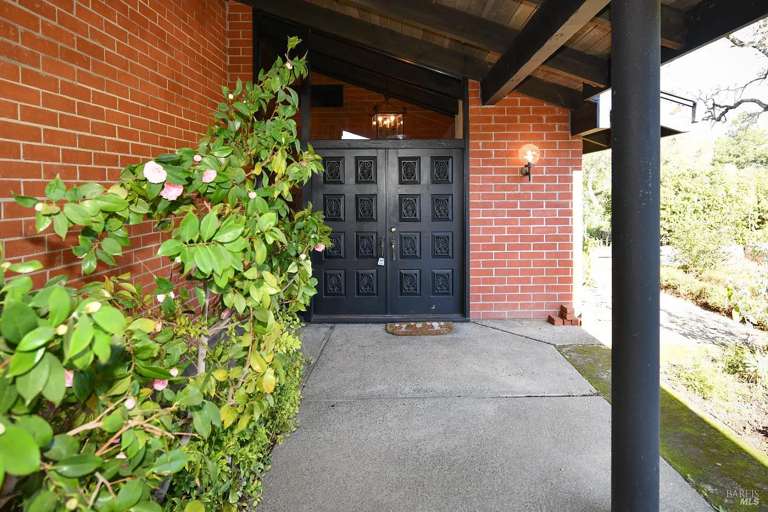 23 Saint Michael Circle - Photo 1