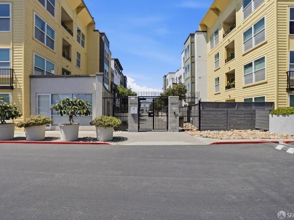 8300 Oceanview Ter APT 304 - Photo 1