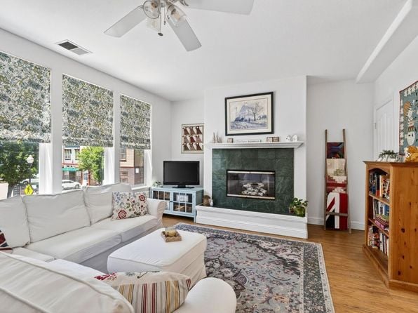 1049 Mcclelland Drive - Photo 1