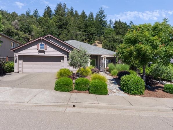310 Buckeye Circle - Photo 1