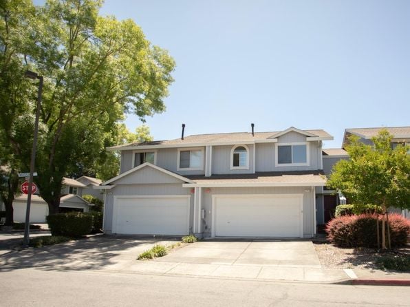 1549 Monarch Place - Photo 1