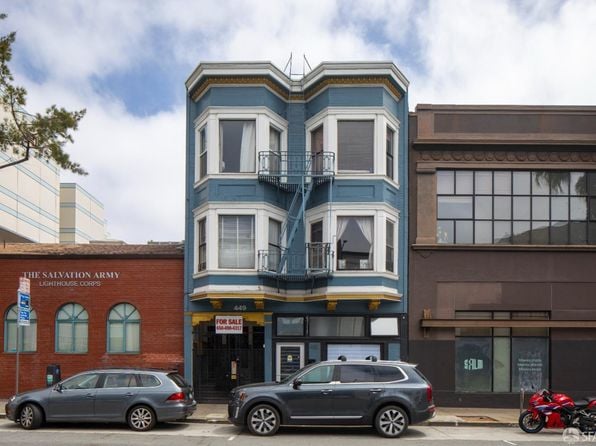 449 9th St - Photo 1